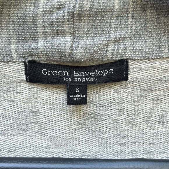 Green Envelope women’s gray sweater size S - Picture 2 of 4